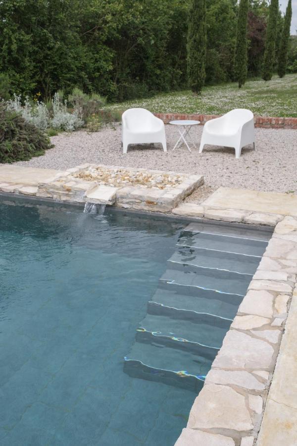 Borgo 69 Villas & Suites Foiano Della Chiana Bagian luar foto