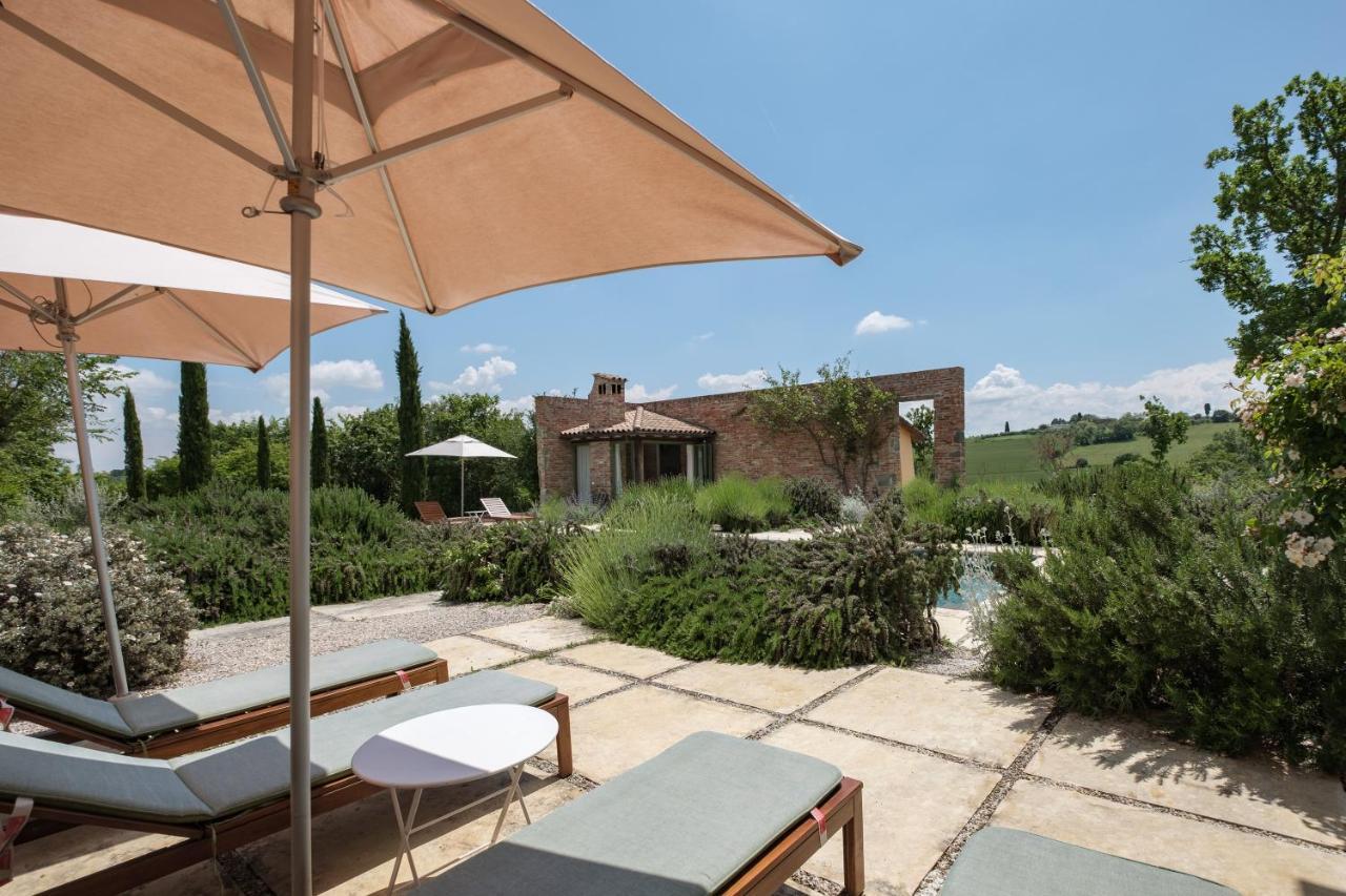 Borgo 69 Villas & Suites Foiano Della Chiana Bagian luar foto