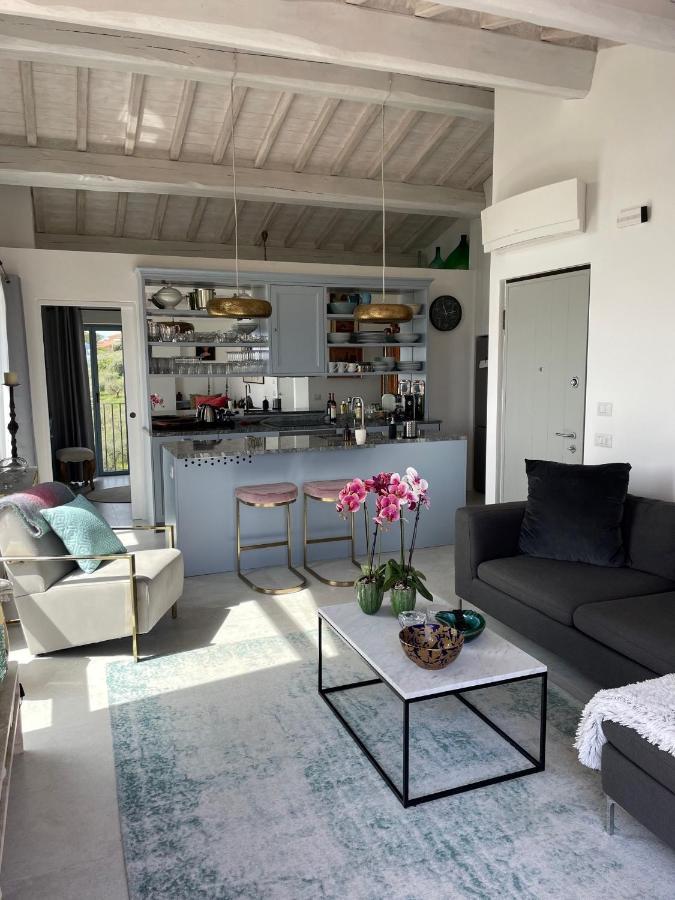 Borgo 69 Villas & Suites Foiano Della Chiana Bagian luar foto