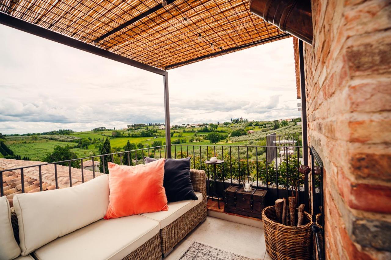 Borgo 69 Villas & Suites Foiano Della Chiana Bagian luar foto